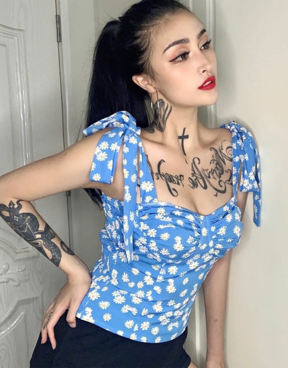 Sexy Vintage Floral Tied Strap Slim Top