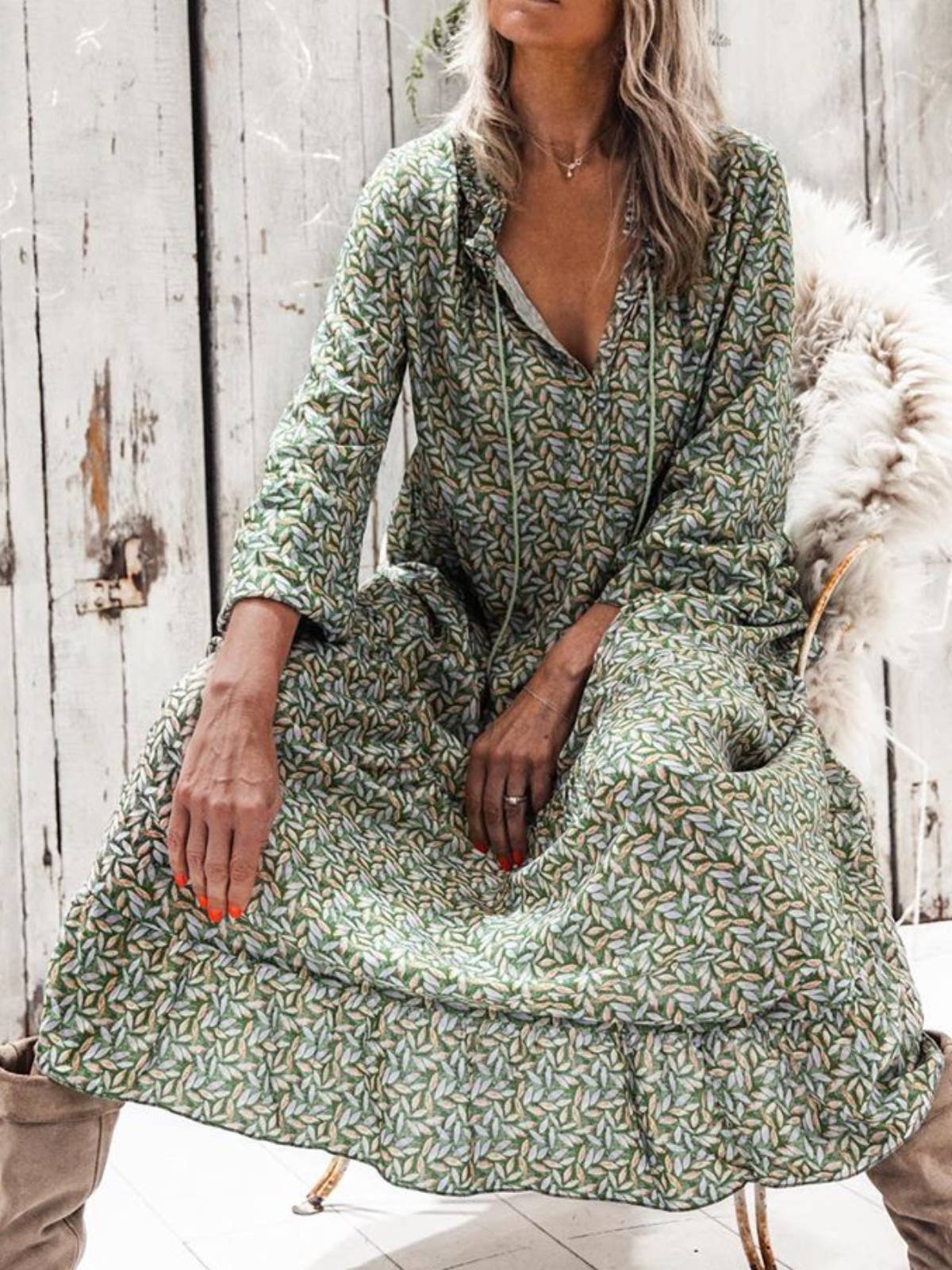 Leaves 3/4 Sleeve V Neck Printed Dresses