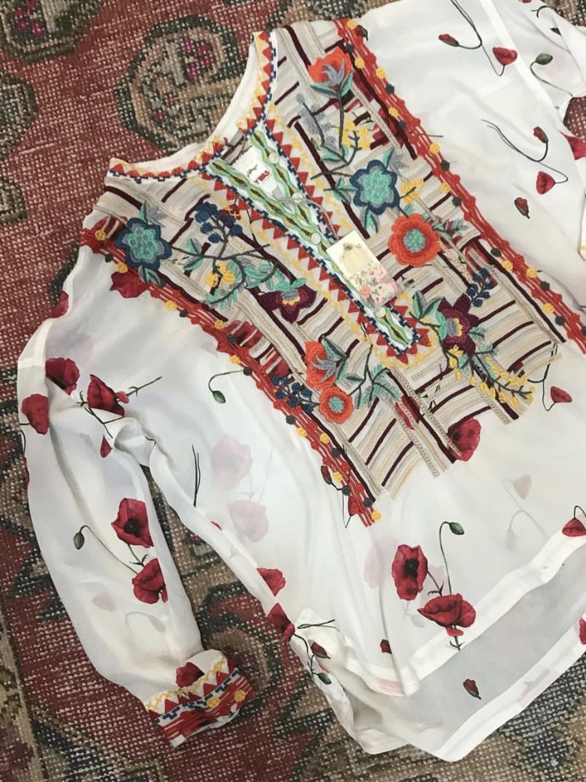 Poppy Geometric V Neck Shift Long Sleeve Shirts & Tops