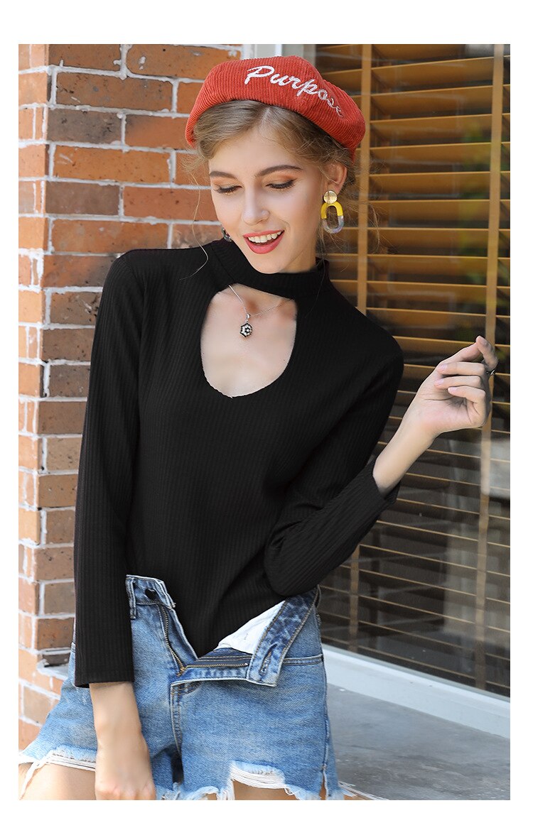 Solid color long-sleeved pullover sweater