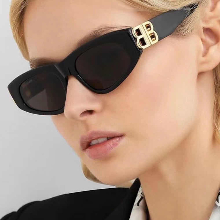 Triangle cat eye sunglasses KD98054