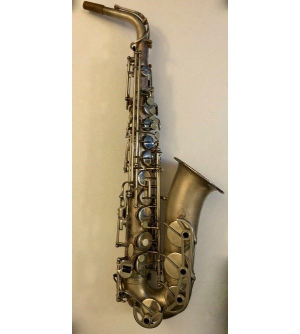 1950’s VINTAGE Vito Beaugnier Model 37 alto saxophone pre-owned as is NICE HORN!