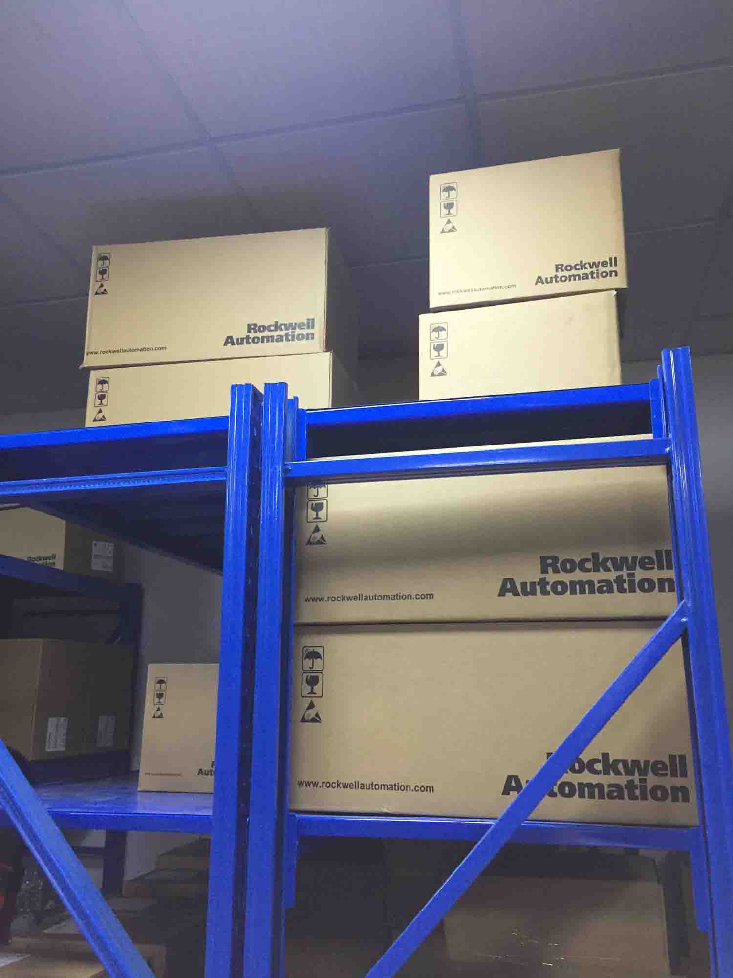 Copy New sealed 5069-IB8SK Allen BradleyCompact5000 DC Safety Input Module