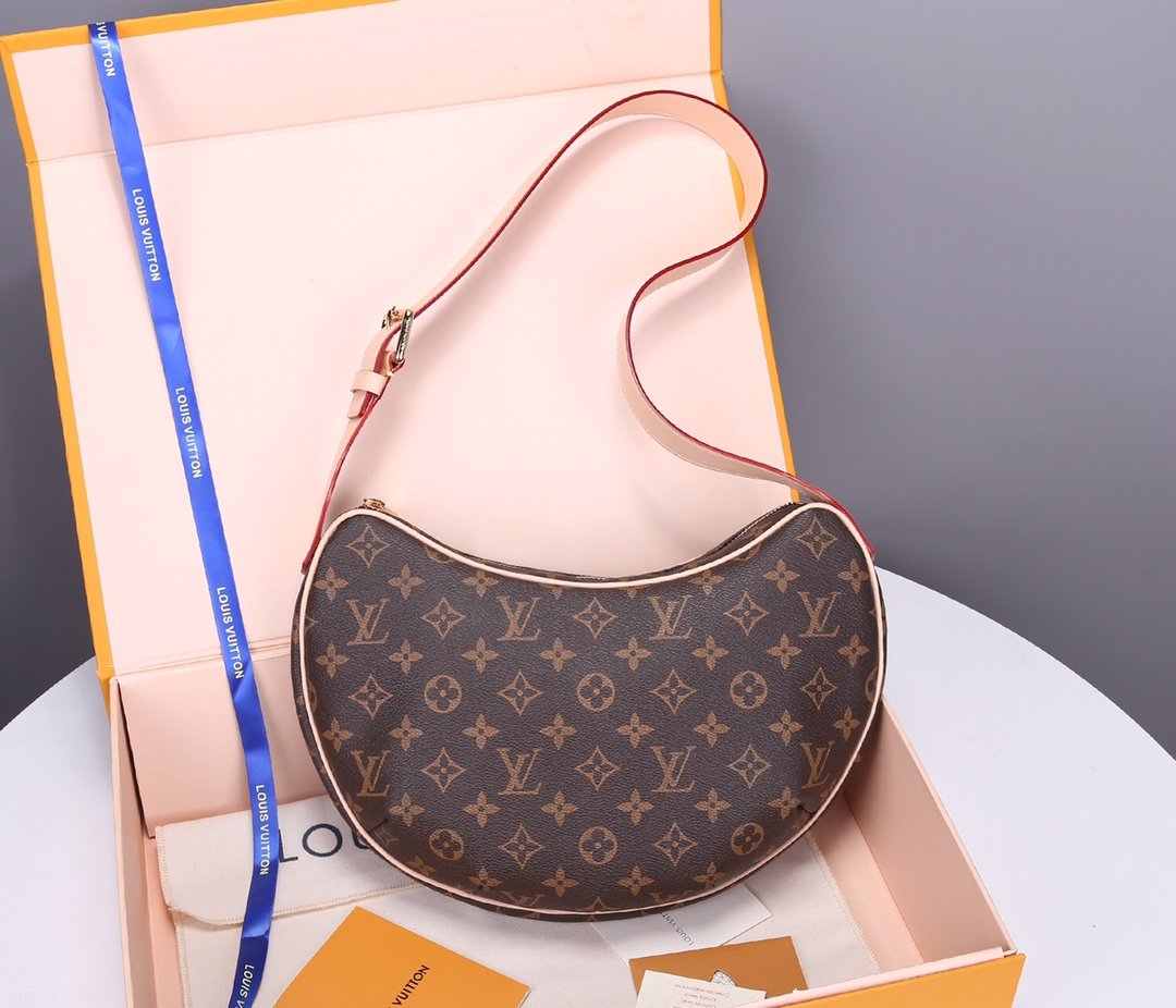 LV 5A quality designer brand replica diagonal span chain handbagbag backpack 200276