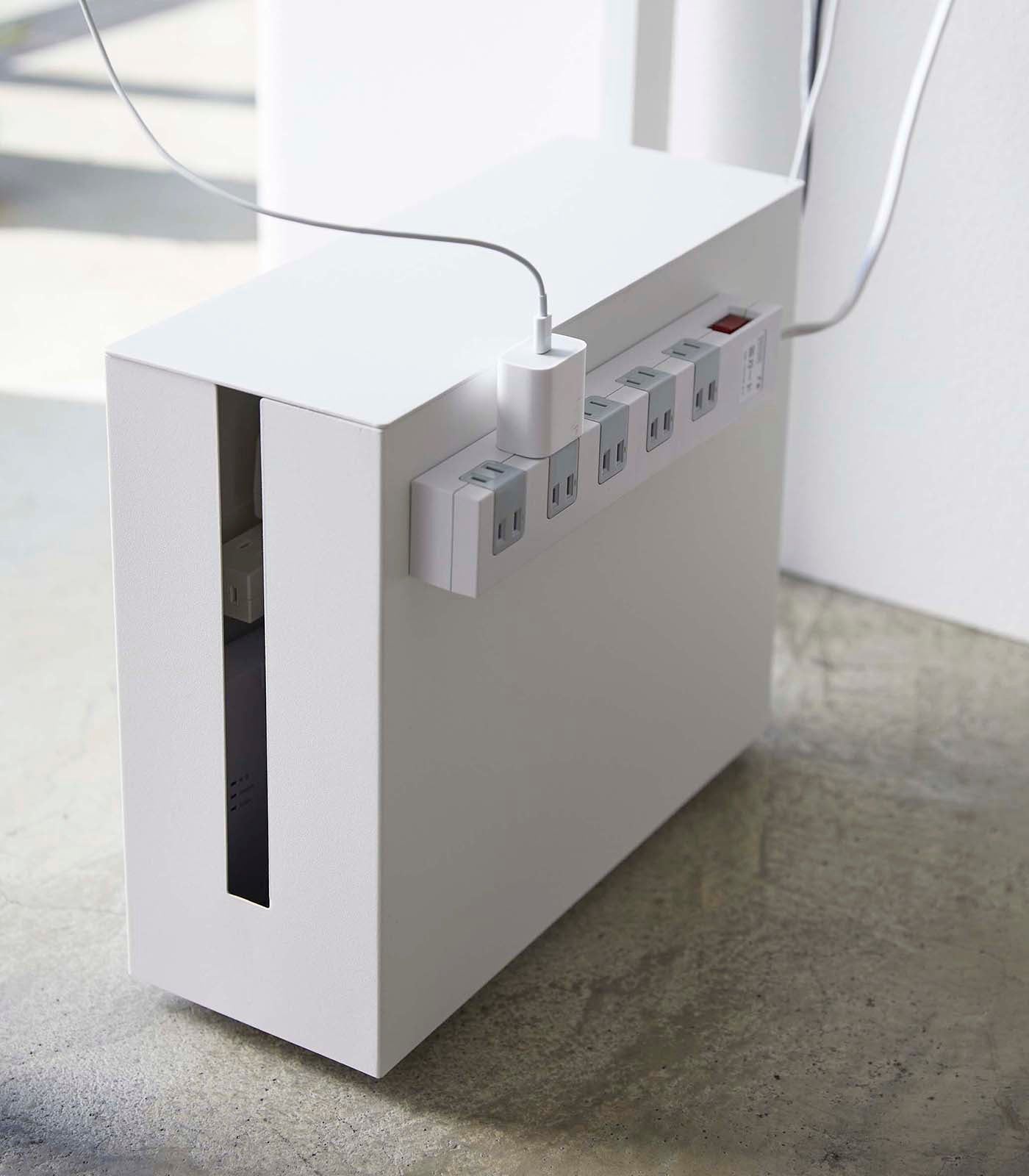 Rolling Cable Management Rack – Steel