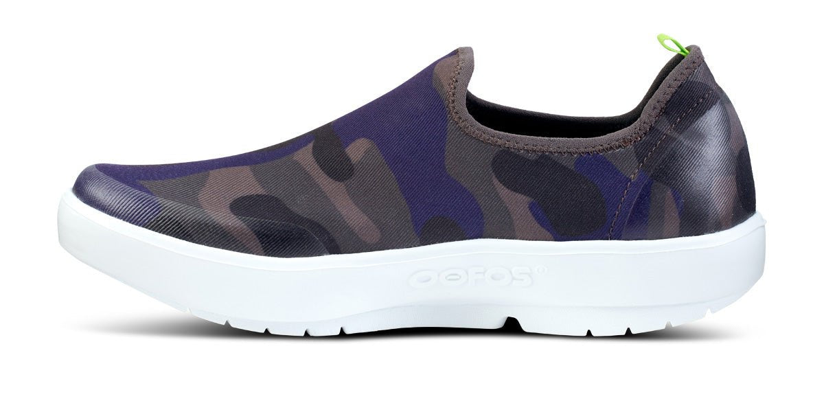 Women's OOmg eeZee Low Shoe - Midnight Camo
