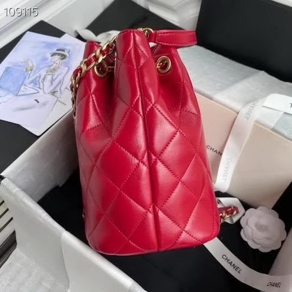 【原版皮】香奈儿/Chanel 新款抽绳包，选用小羊皮经过特殊工艺抛光，皮面略微亮闪闪，增加了耐磨度同时又超质感，经典的菱格纹设计，双C纽扣设计，19的皮穿金属粗链条，款号：AS1900