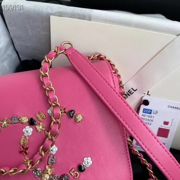 【原版皮】香奈儿/Chanel 手工系列肩背包，各种元素铆钉镶嵌成的双C标志，选用细腻羊皮，内里质感金属牛皮