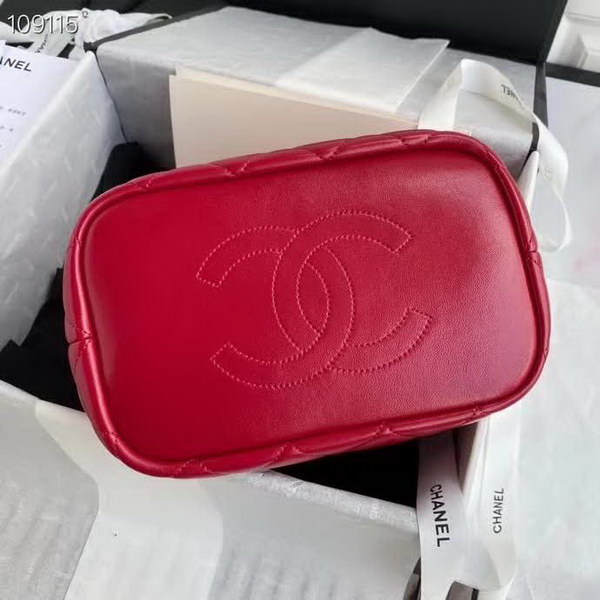 【原版皮】香奈儿/Chanel 新款抽绳包，选用小羊皮经过特殊工艺抛光，皮面略微亮闪闪，增加了耐磨度同时又超质感，经典的菱格纹设计，双C纽扣设计，19的皮穿金属粗链条，款号：AS1900