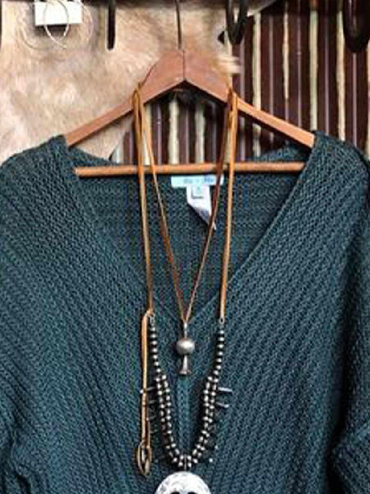 Loose casual V-neck long sleeve sweater