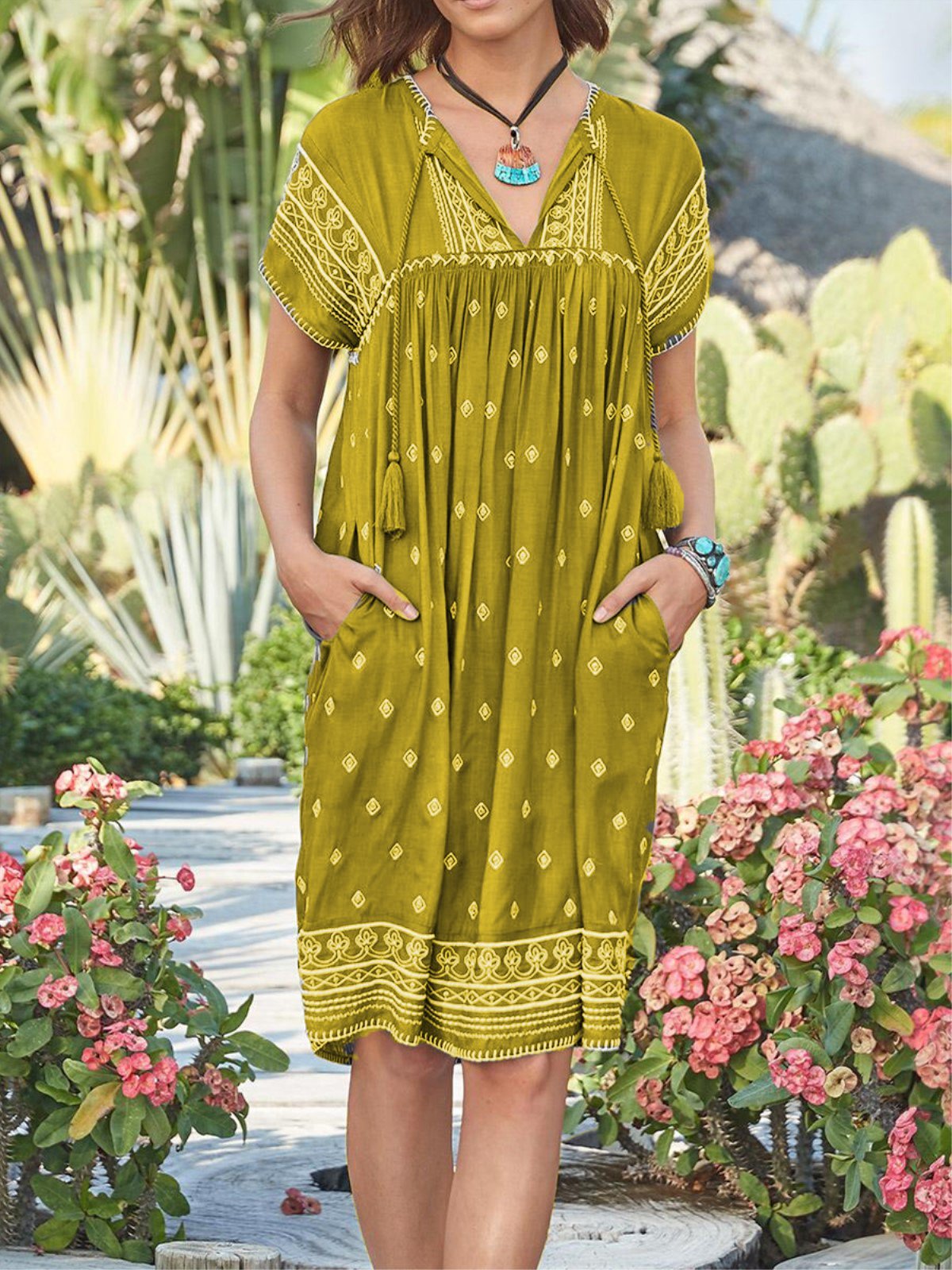 Holiday Tribal Printed V-neck Short Sleeve Pockets Dress