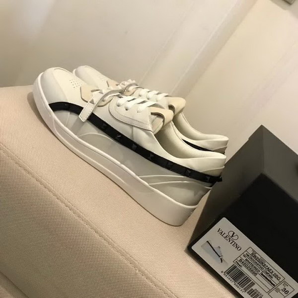 20秋季最新专柜款-华伦天奴Valentino秋季新款重工型铆钉休闲鞋 原版完美楦形.演绎完美选择的你.
