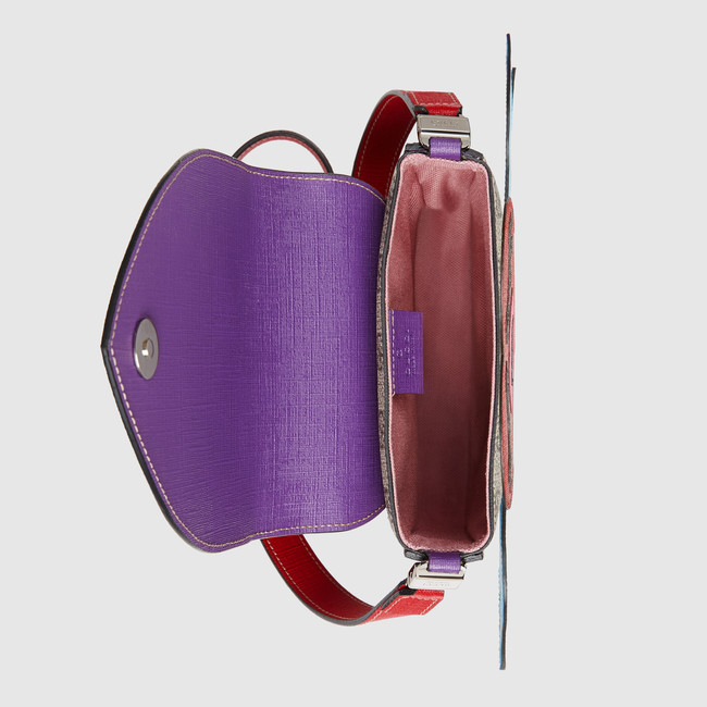 Children's winged heart messenger