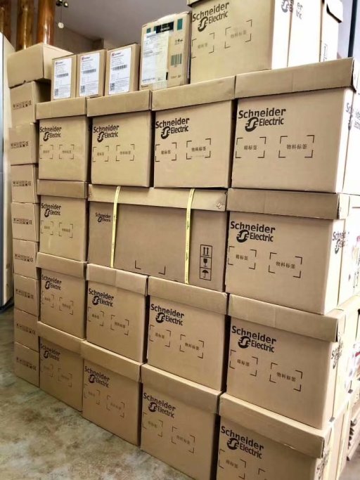 BMEH584040 Schneider Quantum Original Factory Sealed New