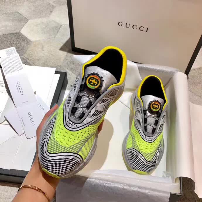 20秋季最新专柜款-古驰Gucci最新Ultrapace系列情侣款运动鞋，再推革新之作，个个配色惊艳，亮相2020时装秀