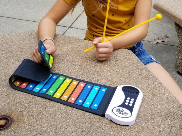 Roll Up Portable 22 Bar Xylophone