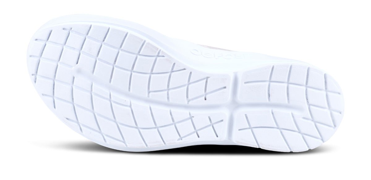 Women's OOmg eeZee Low Shoe - Tan Camo