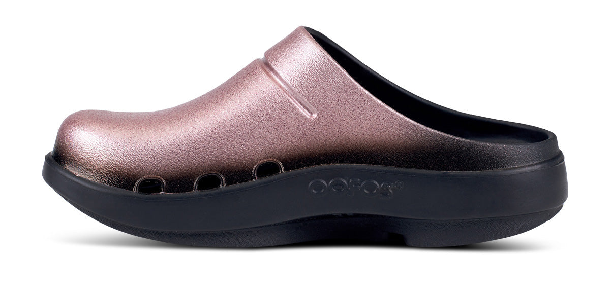 Women's OOcloog Luxe Clog - Rose Sparkle