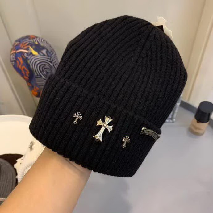20冬季最新专柜款-ChromeHearts网红时尚博主推荐款皮标针织毛线帽，手感超柔软舒适的针织线帽，弹性极佳！时尚街头风，黑白时尚百搭色！