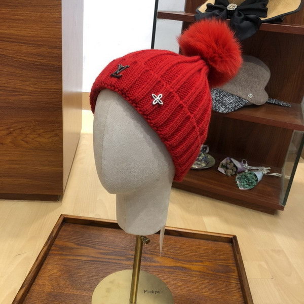 官网同步20秋季最新款-LV新款针织帽，独家定制超大毛球，特别火爆，采用精选毛线，手感超柔软，弹性极佳