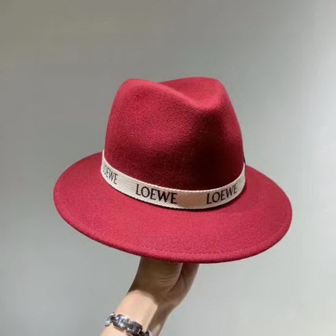 20冬季最新专柜款-罗意威LOEWE新款礼帽，百分百羊毛面料,凹凸有致帽型，2020官方新款，女神必备