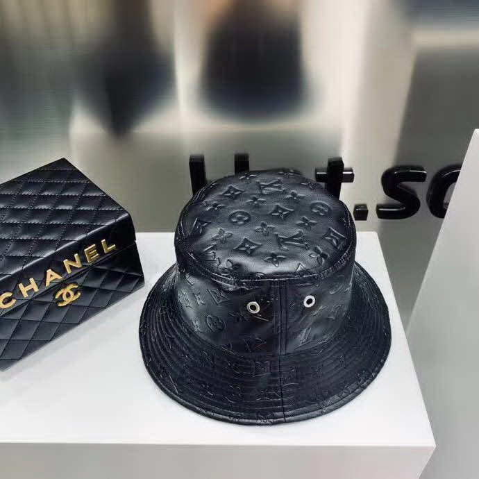 20冬季最新专柜款-路易威登LV新款麂皮绒拼皮绒双面压花皮革渔夫帽，超显质感