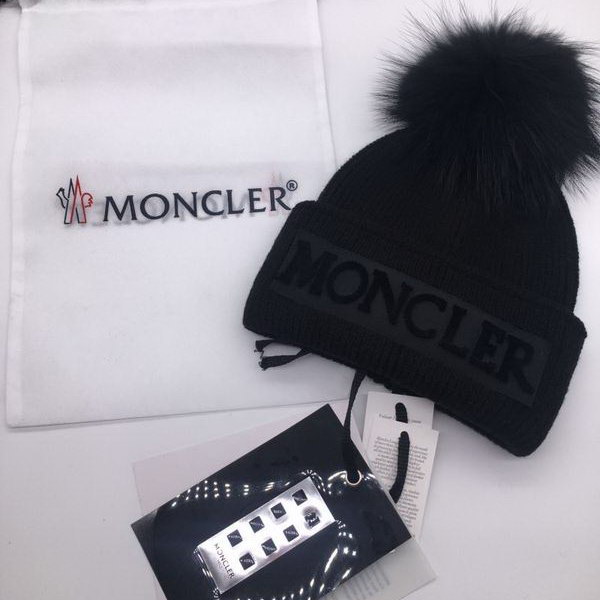 官网同步20秋季最新款-Moncler新款针织帽，独家定制超大毛球，特别火爆，采用精选毛线，手感超柔软，弹性极佳