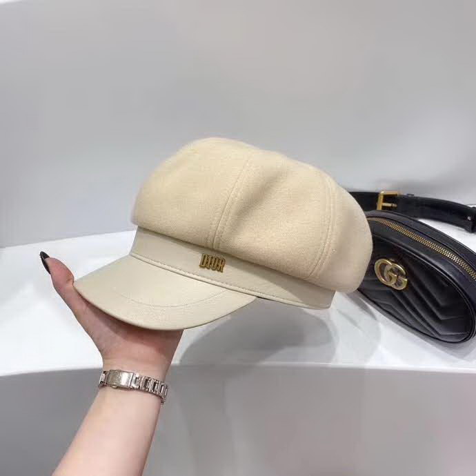 20冬季最新专柜款-迪奥Dior秋冬款呢子拼接八角贝雷帽！最经典的款式，得到最精致的升华！这款真的巨高级！