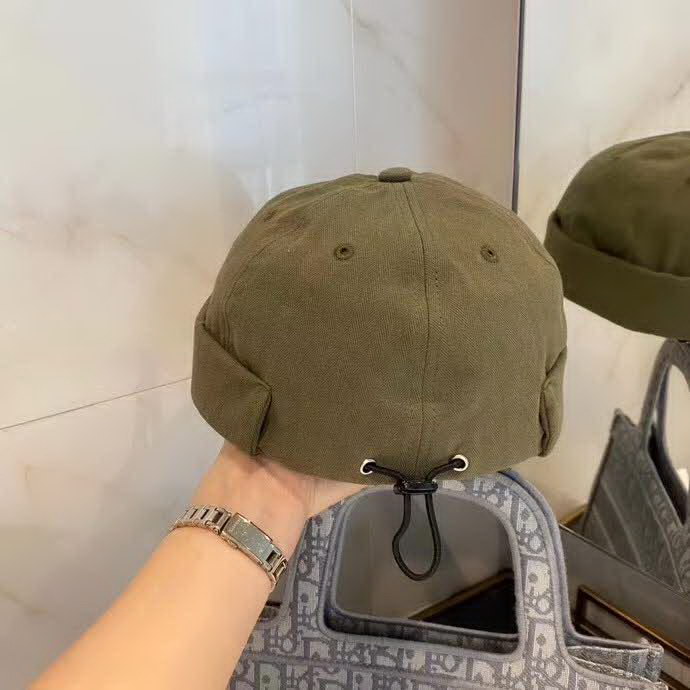 20冬季最新专柜款-Chanel四季款时尚地主帽，纯棉布！时尚年轻power，有点韩，雅痞帅气男女款！后置抽绳。