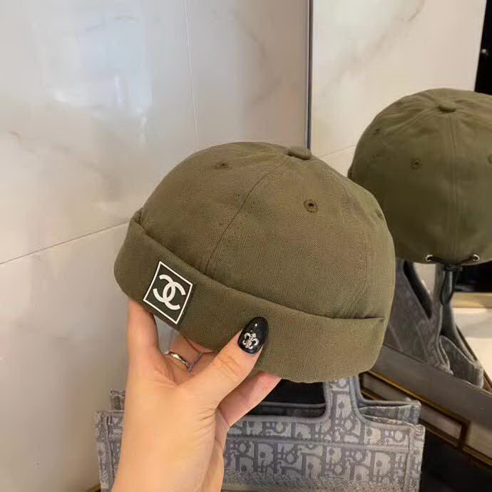 20冬季最新专柜款-Chanel四季款时尚地主帽，纯棉布！时尚年轻power，有点韩，雅痞帅气男女款！后置抽绳。