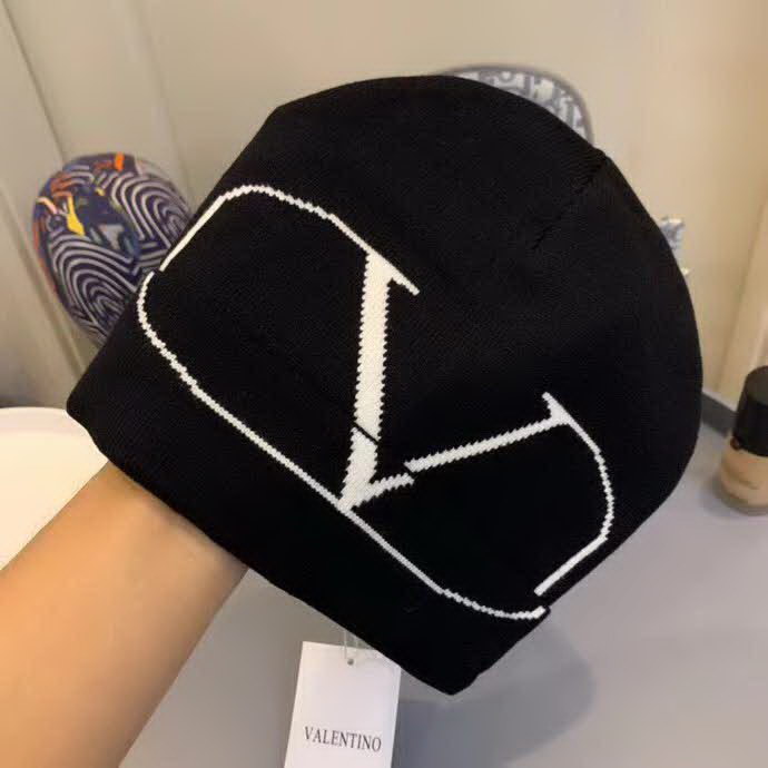20冬季最新专柜款-VALENTINO华伦天奴羊毛毛线帽，定制羊毛，帅气朋克风超酷时尚街头风