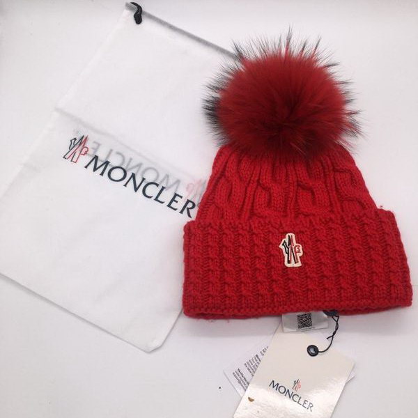 官网同步20秋季最新款-Moncler新款针织帽，独家定制超大毛球，特别火爆，采用精选毛线，手感超柔软，弹性极佳