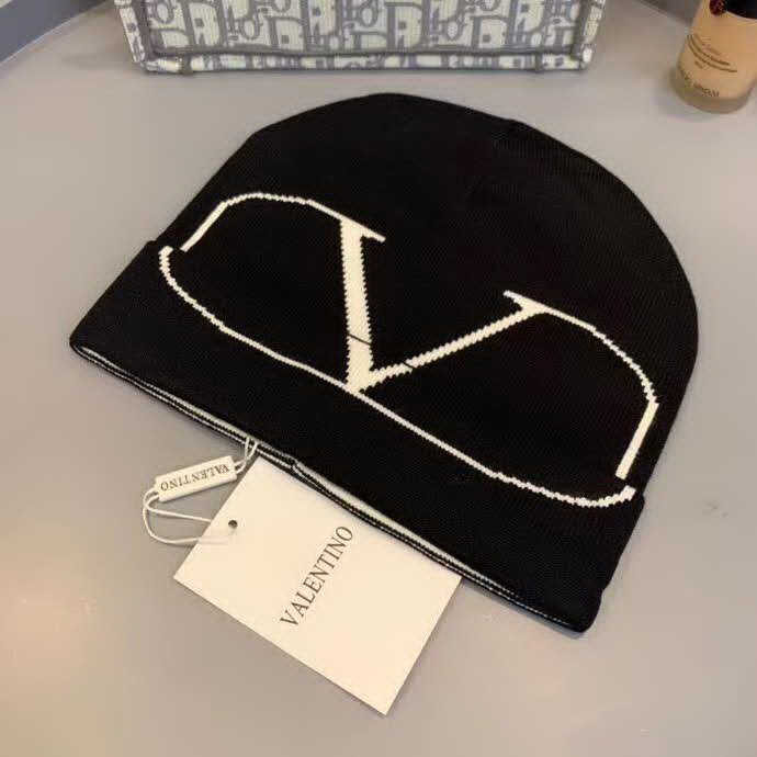 20冬季最新专柜款-VALENTINO华伦天奴羊毛毛线帽，定制羊毛，帅气朋克风超酷时尚街头风