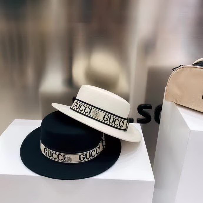 20冬季最新专柜款-迪奥Dior巴黎走秀款平顶羊毛礼帽，羊毛礼帽系列，大檐礼帽，很好凹造型，一款气场全开的礼帽