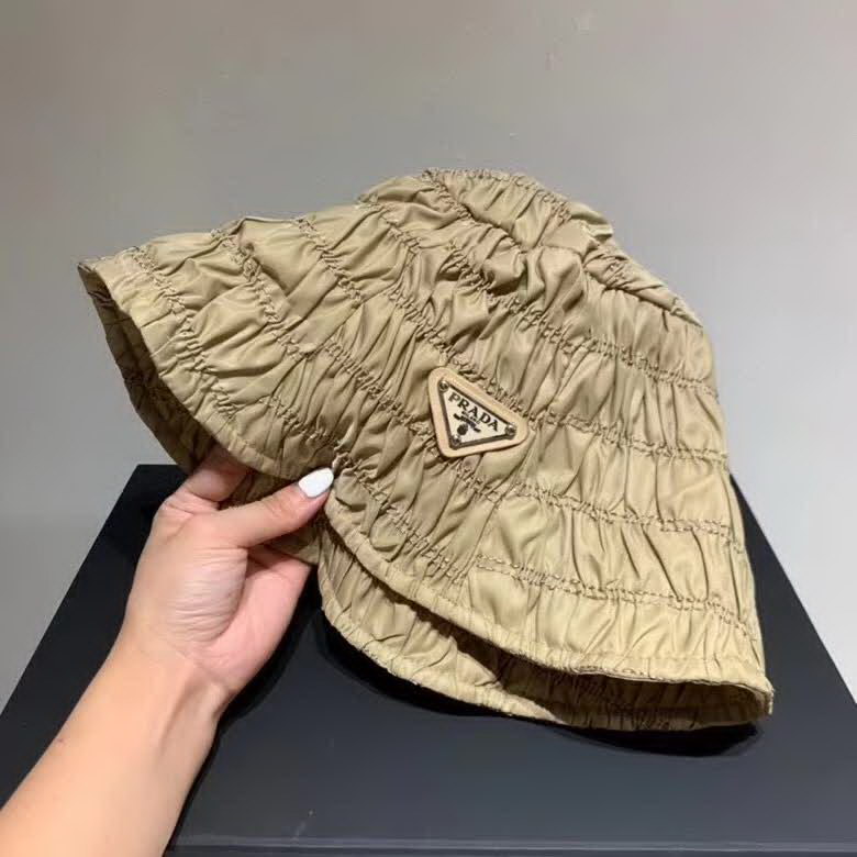 20冬季最新专柜款-Prada2020秋季新款褶皱休闲渔夫帽，百搭时尚，携带方便，可调节