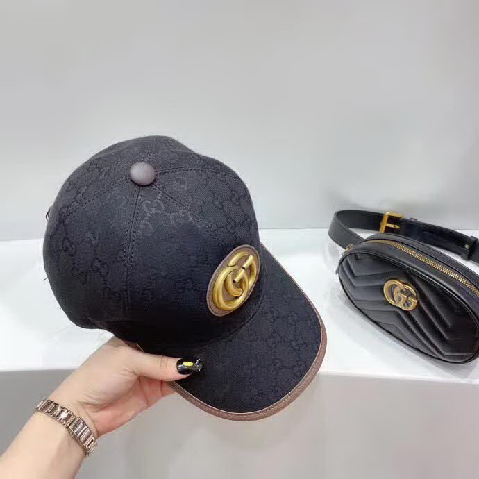 20冬季最新专柜款-古驰Gucci新款棒球帽，金属双G，专柜最新款，1:1开模订制，正版开模五金，原版帆布料+头层牛皮，质量超赞