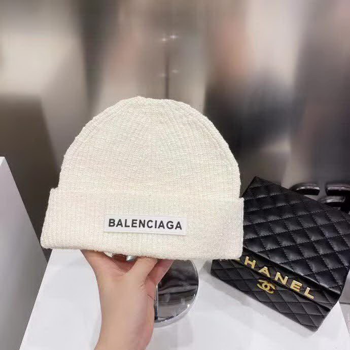 20冬季最新专柜款-Balenciaga新款雪花工艺薄款针织帽，字母标志针织帽，质感薄款，面料超舒适，秋冬流行色调，潮人百搭款！时尚街头风！