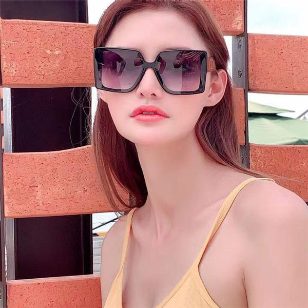 ☆「时尚达人首选」迪奥Dior☆2020全网最新太阳眼镜流行趋势销量排行第一,让你做最耀眼最酷的时尚达人