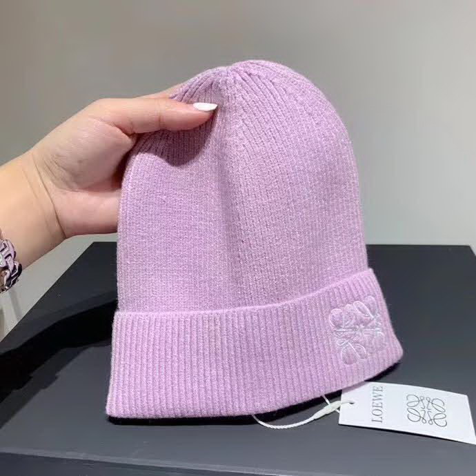 20冬季最新专柜款-罗意威Loewe新款毛线帽，秋冬个性保暖，复古潮味十足，很强的街拍风