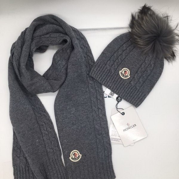 官网同步20秋季最新款-Moncler二​件套系‌列 围巾‎，帽子经‌典‎系‎列，精​致美感，精选毛线，手感超柔软，冬季必备款