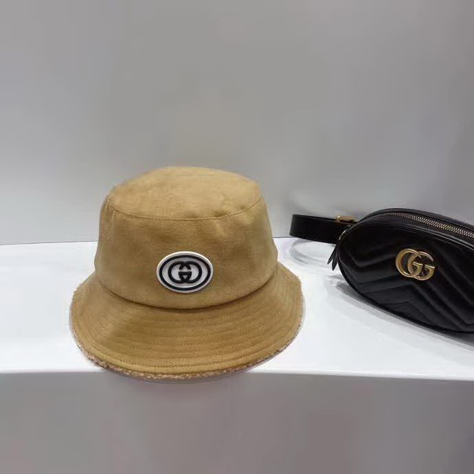 20冬季最新专柜款-古驰Gucci新款磨毛秋冬款渔夫帽，GG新标志渔夫，羔毛内檐，秋冬气息浓重，百搭暖色调，喜欢简约休闲的宝宝可以放心入，不踩雷系列！