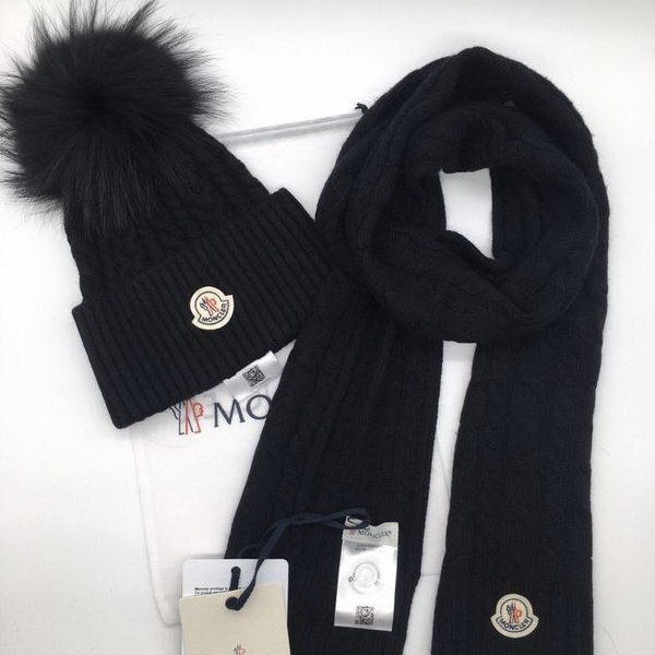 官网同步20秋季最新款-Moncler二​件套系‌列 围巾‎，帽子经‌典‎系‎列，精​致美感，精选毛线，手感超柔软，冬季必备款