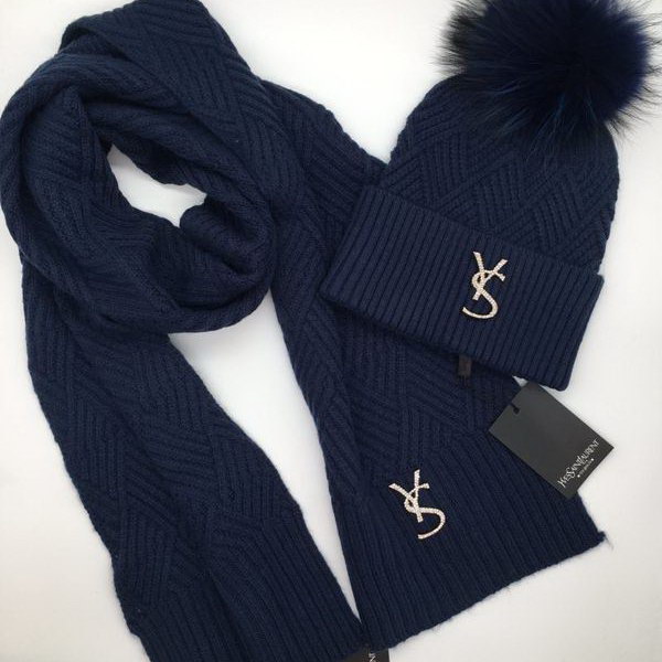官网同步20秋季最新款-YSL二​件套系‌列 围巾‎，帽子经‌典‎系‎列，精​致美感，精选毛线，手感超柔软，冬季必备款