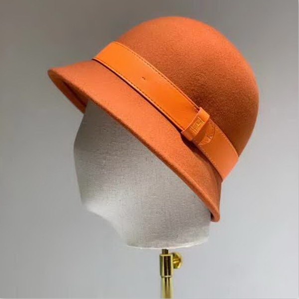 20冬季最新专柜款-爱马仕Hermes2020新款羊毛礼帽，羊毛盆帽，高档皮带刺绣logo 超级大牌范儿，机场必备神器