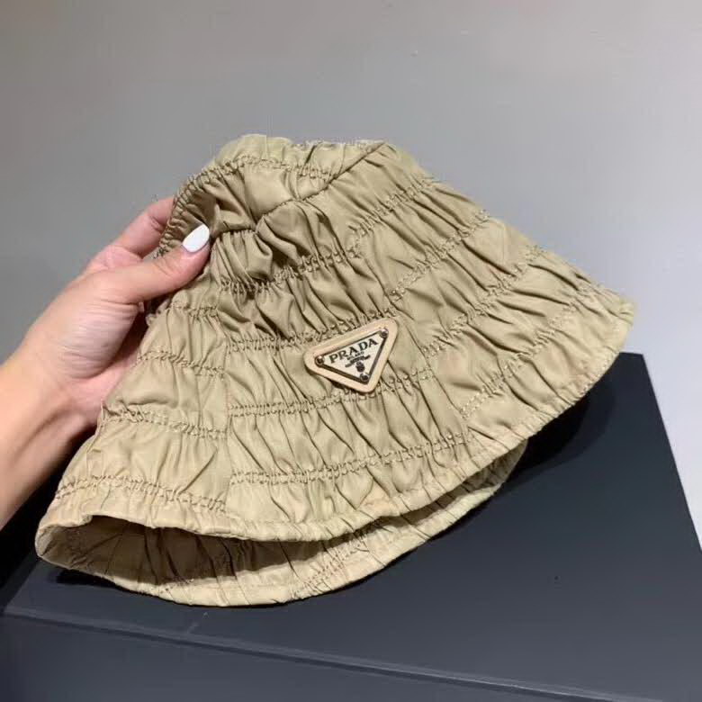 20冬季最新专柜款-Prada2020秋季新款褶皱休闲渔夫帽，百搭时尚，携带方便，可调节