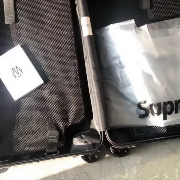 日默瓦/rimowa x Supreme联名蜘蛛网，全铝箱体，二次氧化蜘蛛网，无极变速弹跳拉杆
