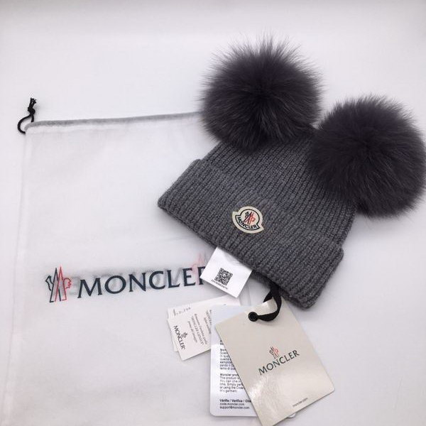 官网同步20秋季最新款-Moncler新款针织帽，独家定制超大毛球，特别火爆，采用精选毛线，手感超柔软，弹性极佳