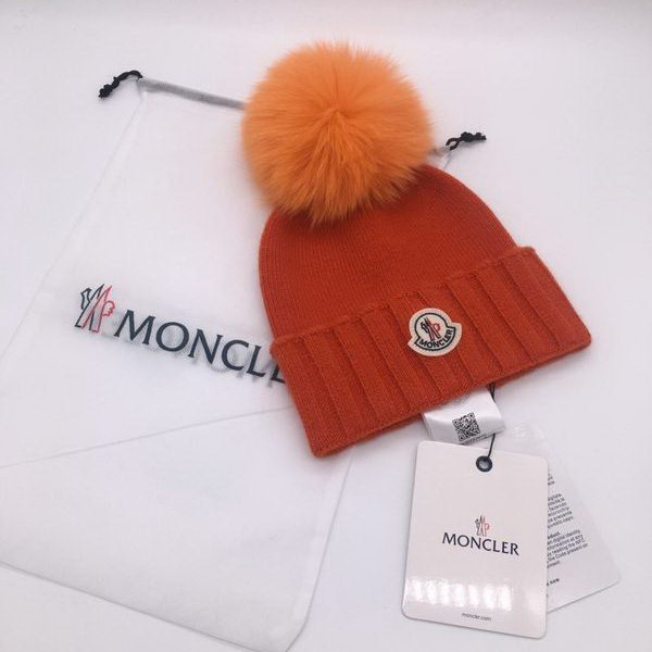 官网同步20秋季最新款-Moncler新款针织帽，独家定制超大毛球，特别火爆，采用精选毛线，手感超柔软，弹性极佳