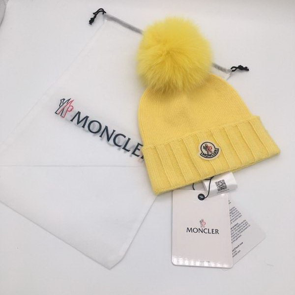 官网同步20秋季最新款-Moncler新款针织帽，独家定制超大毛球，特别火爆，采用精选毛线，手感超柔软，弹性极佳