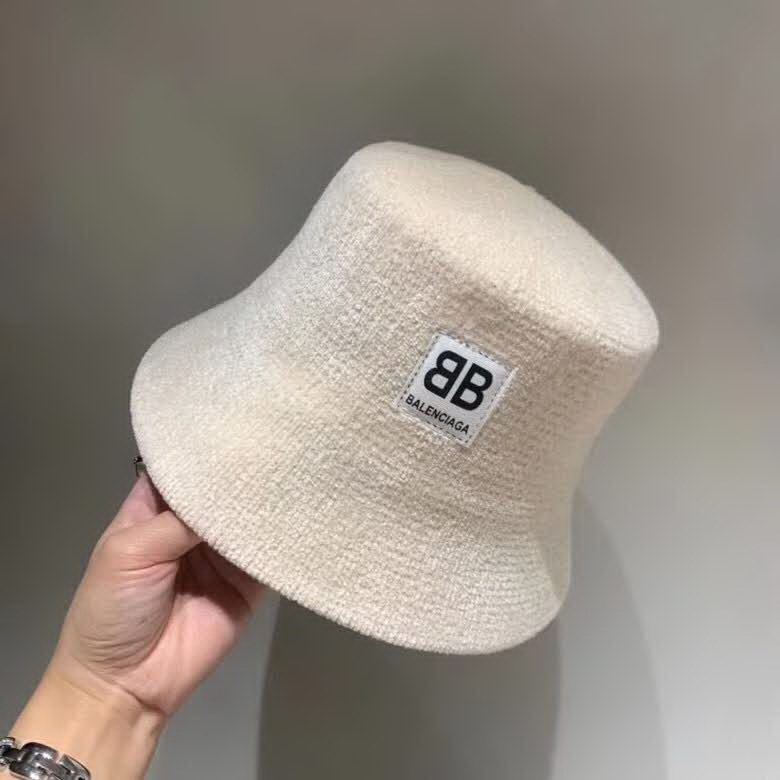 20冬季最新专柜款-Balenciaga双B字母渔夫帽，太阳帽，秋季灯芯绒面料，轻盈透气百搭款，可折叠出门携带方便